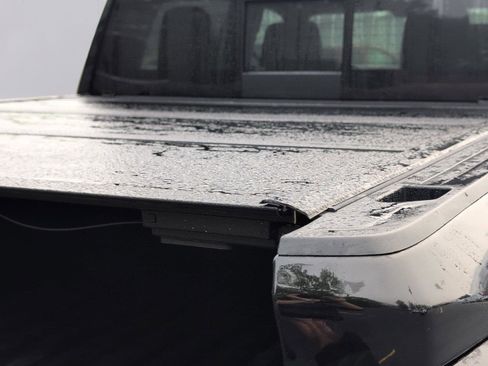 Used 2024 GMC Sierra 1500 AT4 w/ AT4 Premium Package image 10