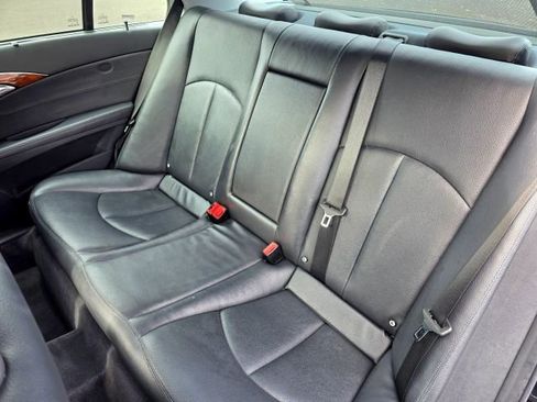 Used 2005 Mercedes-Benz E 320 4MATIC Sedan image 31