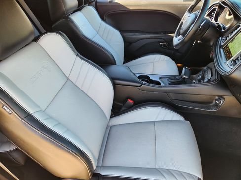 Used 2023 Dodge Challenger SRT Hellcat w/ Driver Convenience Group image 22