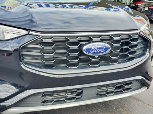 Used 2023 Ford Escape ST-Line Select w/ Tech Pack #2 AWD/4WD image 7