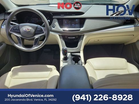 Used 2019 Cadillac XT5 Luxury FWD image 18