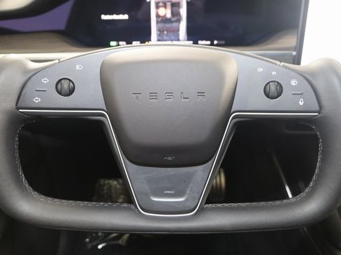 Used 2022 Tesla Model X image 45