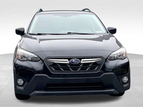 Used 2022 Subaru Crosstrek 2.0i Premium image 3