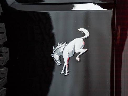 Used 2025 Ford Bronco Badlands image 23