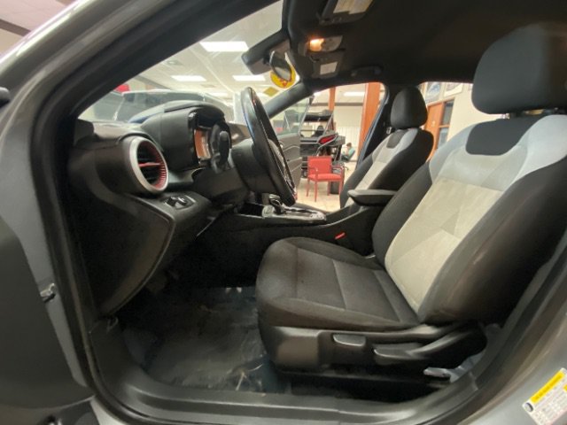 Used 2024 Chevrolet Trax RS w/ Driver Confidence Package FWD image 16