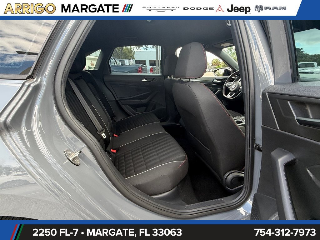 Used 2019 Volkswagen Jetta GLI FWD image 15