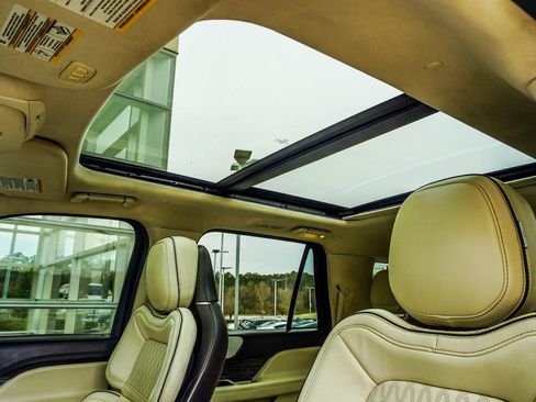 Used 2021 Lincoln Navigator L Black Label w/ Special Edition Package image 43