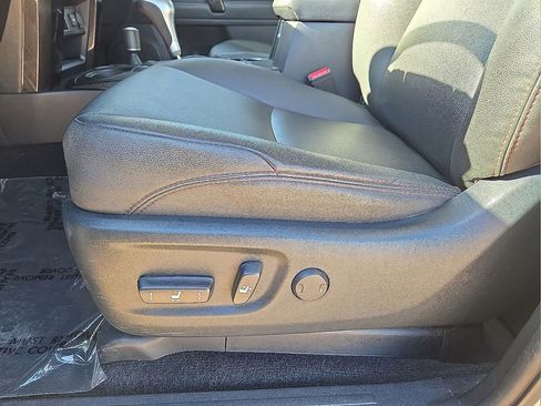 Used 2024 Toyota 4Runner TRD Off-Road Premium image 25