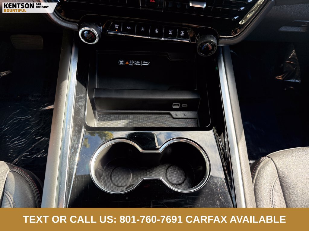 Used 2026 Chevrolet Suburban RST AWD/4WD image 22