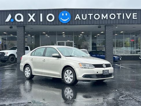 Used 2014 Volkswagen Jetta SE FWD image 1