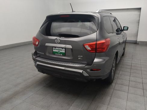 Used 2017 Nissan Pathfinder SL AWD/4WD image 9