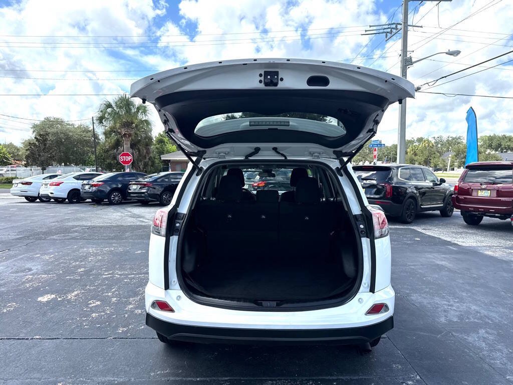 Used 2017 Toyota RAV4 LE w/ Carpet Mat Package AWD/4WD image 8