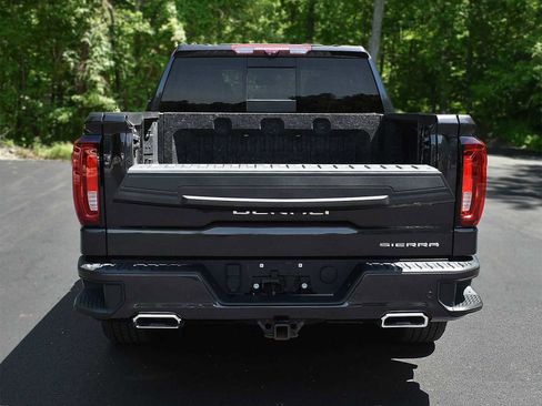 Used 2022 GMC Sierra 1500 Denali Ultimate AWD/4WD image 9