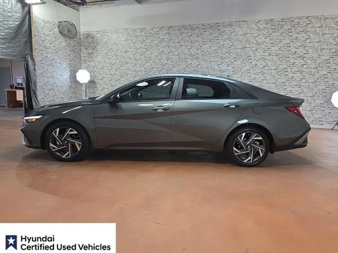 Certified 2025 Hyundai Elantra Sport FWD image 4