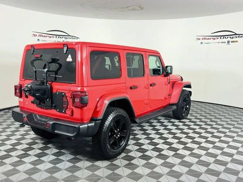 Used 2020 Jeep Wrangler Unlimited Sahara AWD/4WD image 8