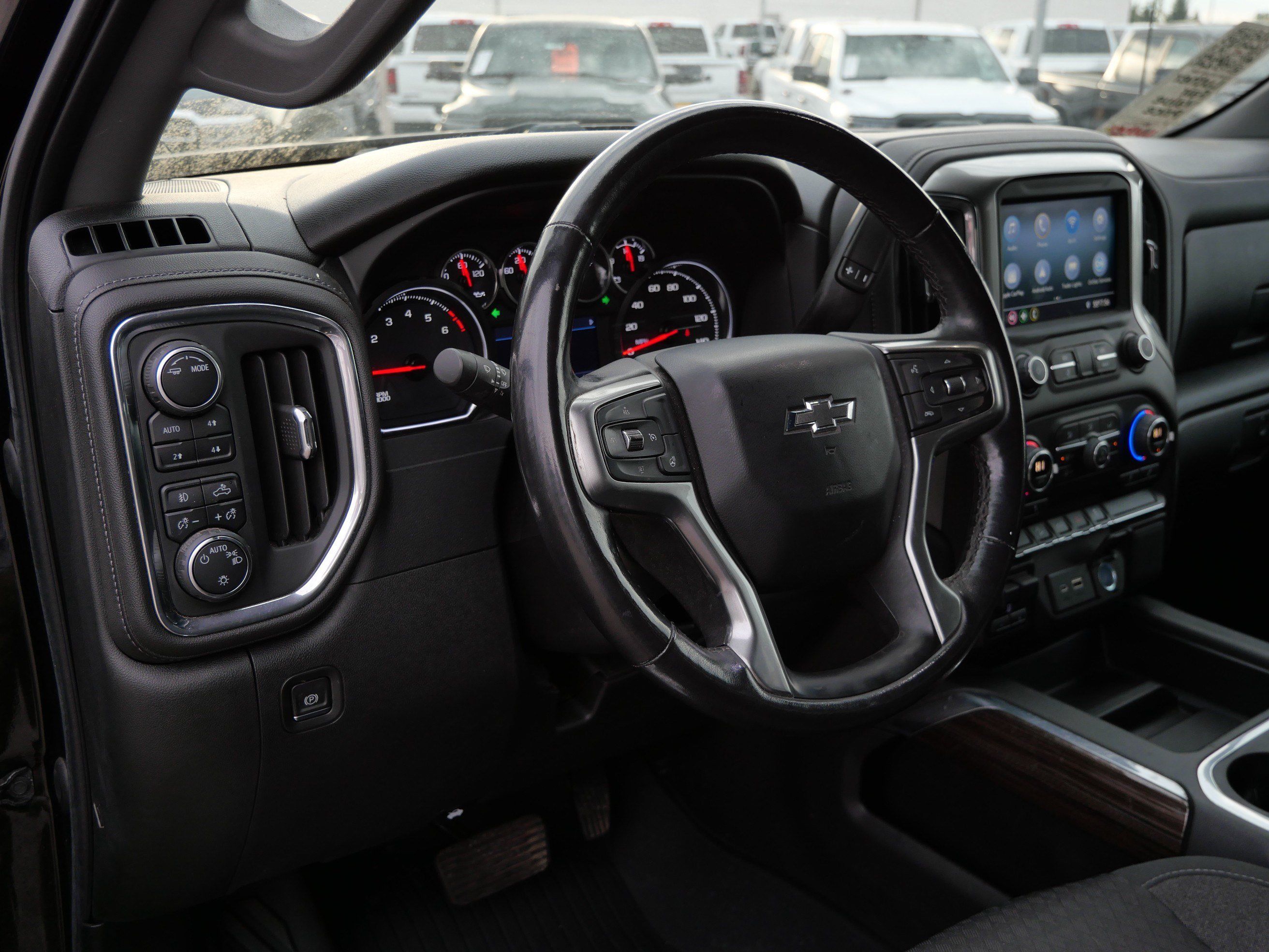 Used 2021 Chevrolet Silverado 1500 LT Trail Boss w/ Bed Protection Package AWD/4WD image 21