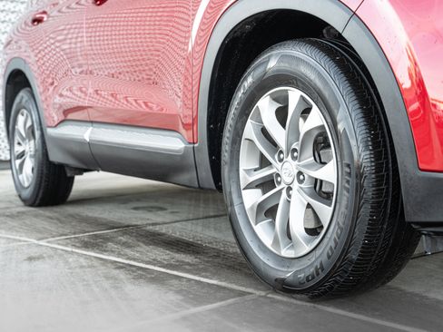 Used 2020 Hyundai Santa Fe SEL image 31