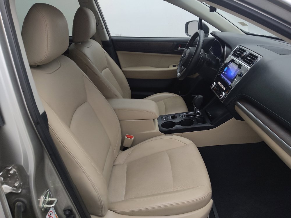 Used 2019 Subaru Outback 3.6R Limited AWD/4WD image 21