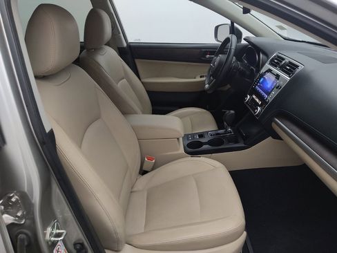 Used 2019 Subaru Outback 3.6R Limited AWD/4WD image 21