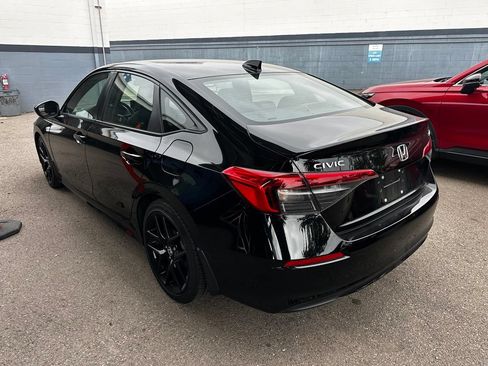 Used 2023 Honda Civic Sport image 23