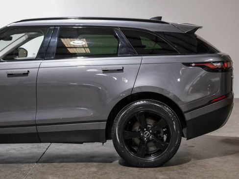 Used 2019 Land Rover Range Rover Velar S image 16