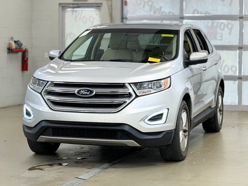 Used 2017 Ford Edge SEL w/ Equipment Group 201A AWD/4WD image 3