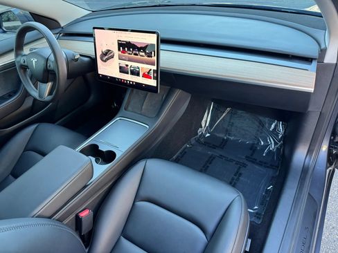Used 2023 Tesla Model 3 Standard Range RWD image 23