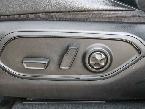 Used 2023 Jeep Grand Cherokee L Laredo image 23