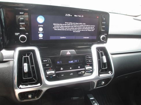 Used 2021 Kia Sorento SX image 29