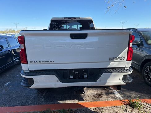 Used 2020 Chevrolet Silverado 2500 High Country w/ Technology Package image 13