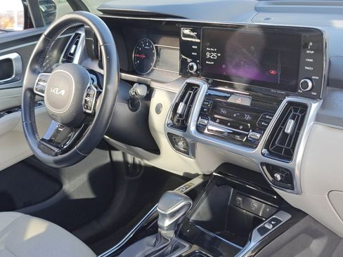 Used 2022 Kia Sorento SX image 31
