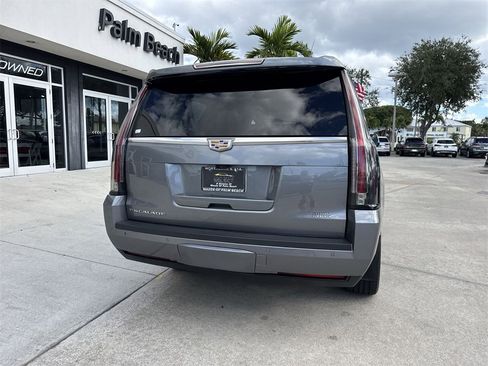 Used 2020 Cadillac Escalade ESV Luxury image 26