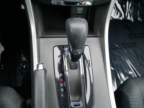 Used 2015 Honda Accord LX image 24