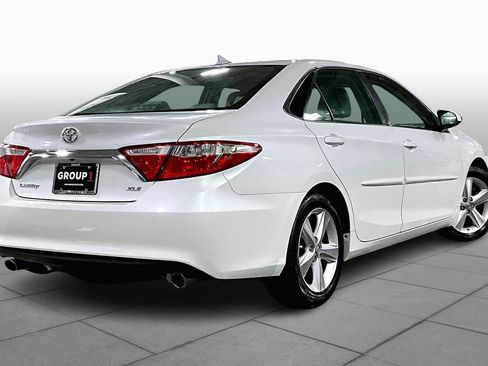 Used 2015 Toyota Camry XLE image 12