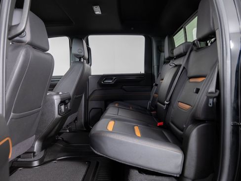 Used 2024 GMC Sierra 3500 AT4 w/ AT4 Premium Plus Package image 18