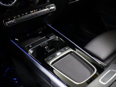 Certified 2026 Mercedes-Benz GLB 250 4MATIC image 22