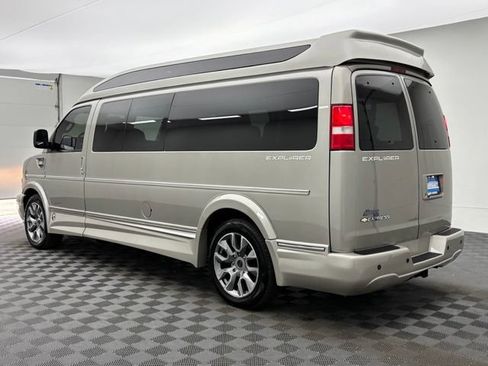 Used 2022 Chevrolet Express 2500 Extended w/ Enhanced Convenience Package RWD image 13