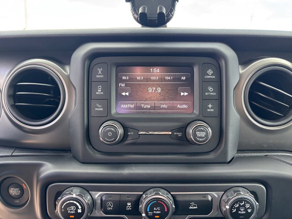 Used 2021 Jeep Gladiator Sport AWD/4WD image 25