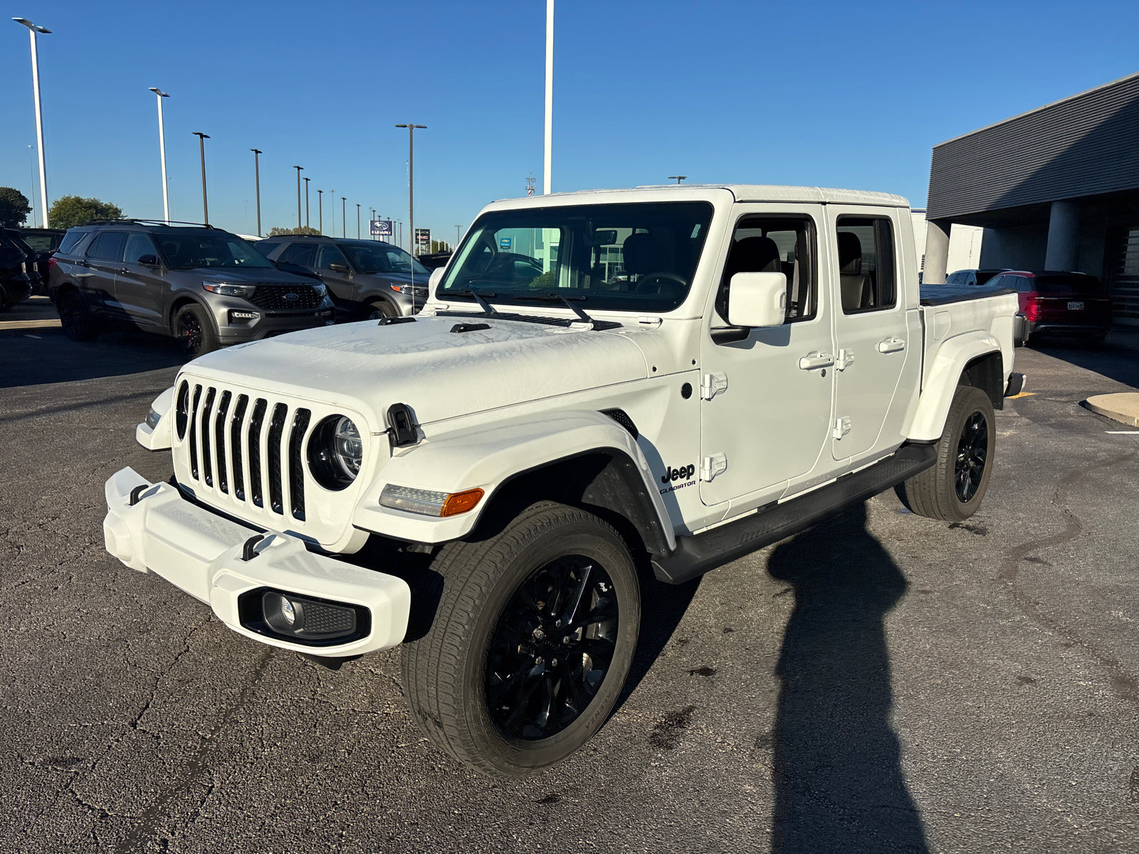 Used 2022 Jeep Gladiator Overland AWD/4WD image 3