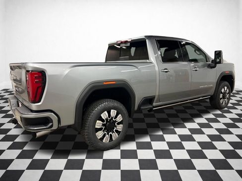 New 2026 GMC Sierra 2500 Denali w/ Denali Reserve Package AWD/4WD image 8