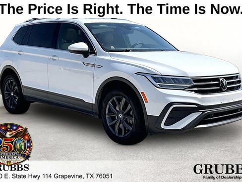 Used 2022 Volkswagen Tiguan SE FWD image 1