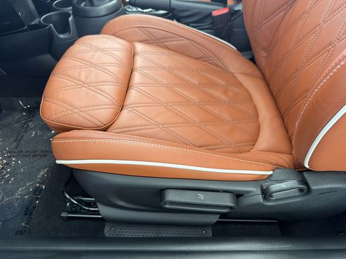 Used 2024 MINI Cooper S w/ Signature Upholstery Package FWD image 16