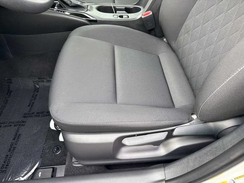 Used 2026 Toyota Corolla LE FWD image 15