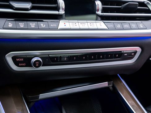 Used 2023 BMW X5 M50i w/ Climate Comfort Package image 30