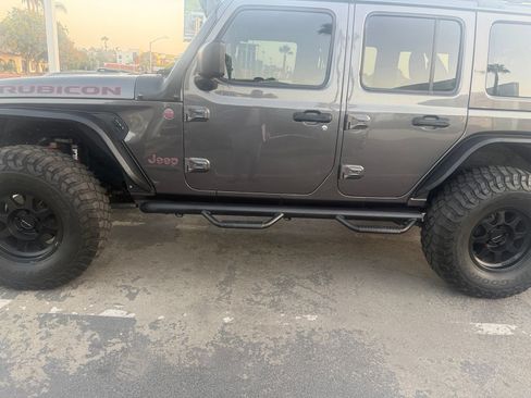 Used 2018 Jeep Wrangler Unlimited Rubicon AWD/4WD image 9