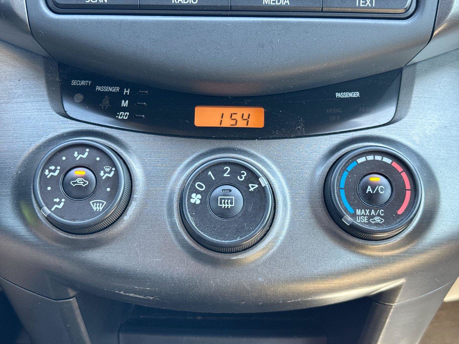 Used 2012 Toyota RAV4 FWD w/ Value Pkg image 10