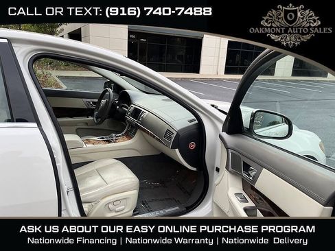 Used 2010 Jaguar XF Premium RWD image 10