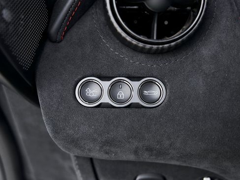 Used 2024 McLaren 750S image 53