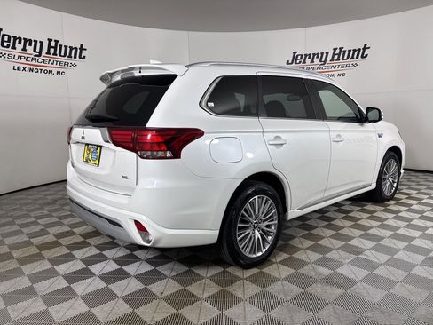 Used 2020 Mitsubishi Outlander SEL image 4