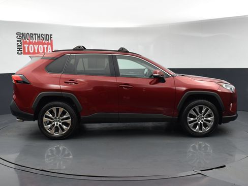 Used 2021 Toyota RAV4 XLE Premium AWD/4WD image 5
